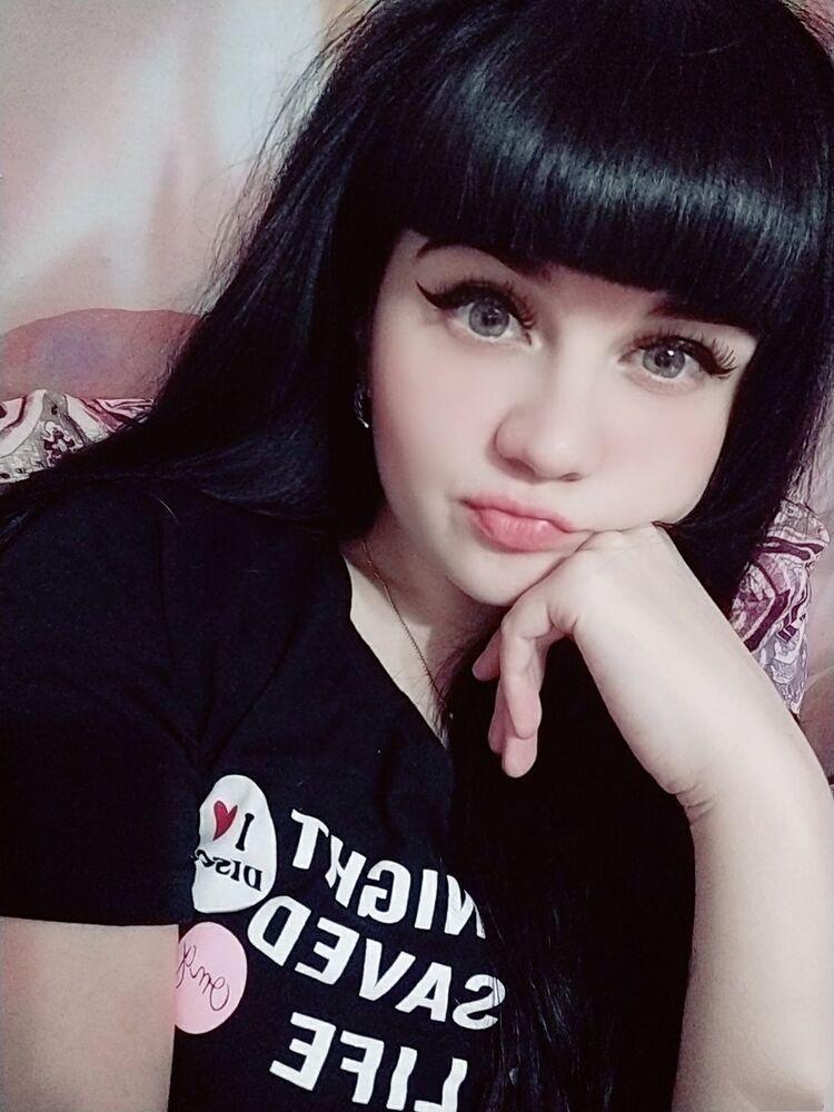  18588025  Aleksandra, 32 ,    