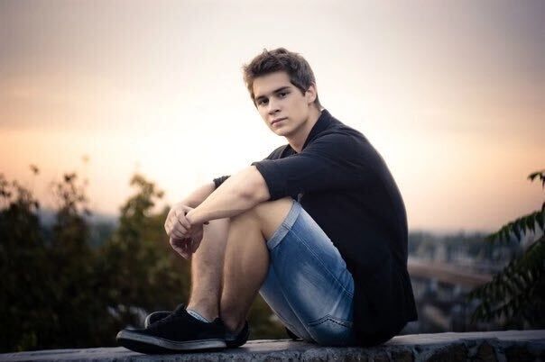  ,   Ivan, 33 ,   ,   , c , 