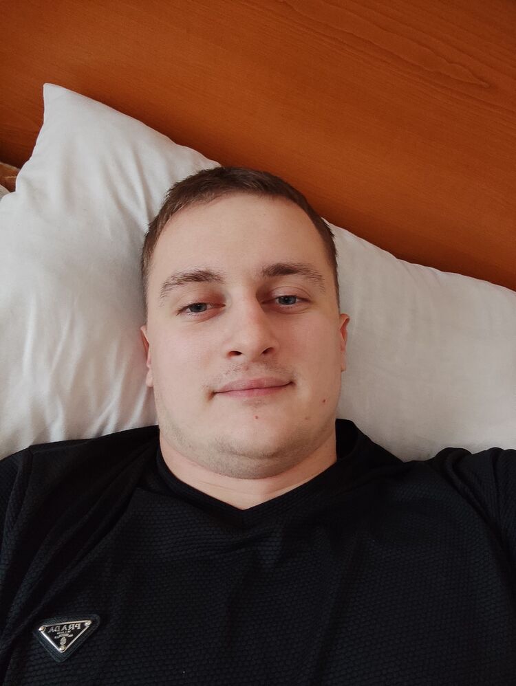  31759605  , 27 ,    