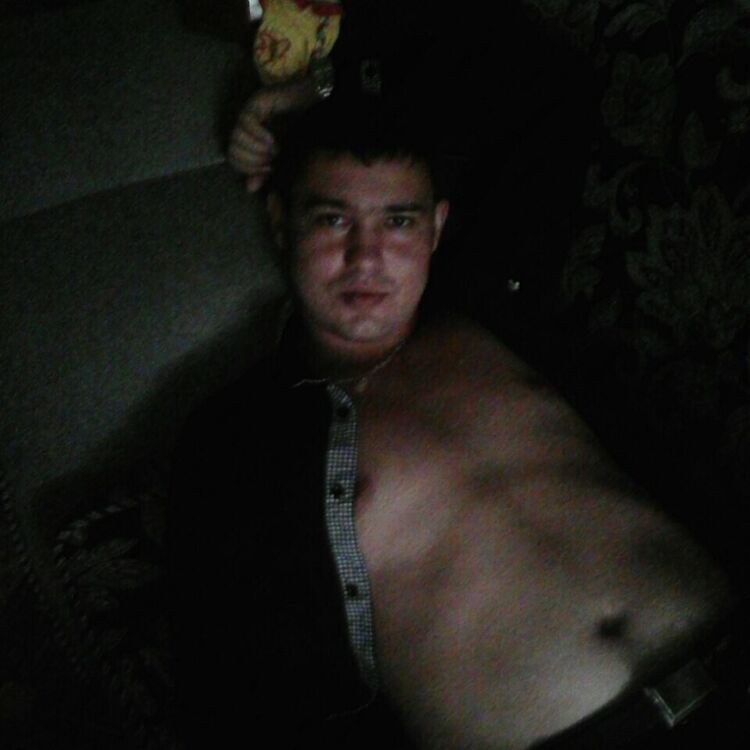  46789955  Sergei, 35 ,    
