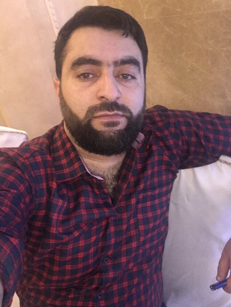  22552055  Narek, 35 ,    