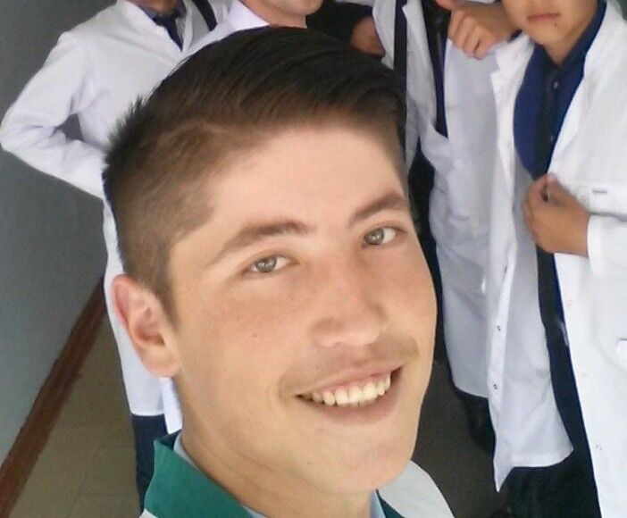  9968535  Cristian, 27 ,    