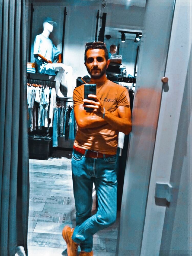 52057835  , 31 ,    