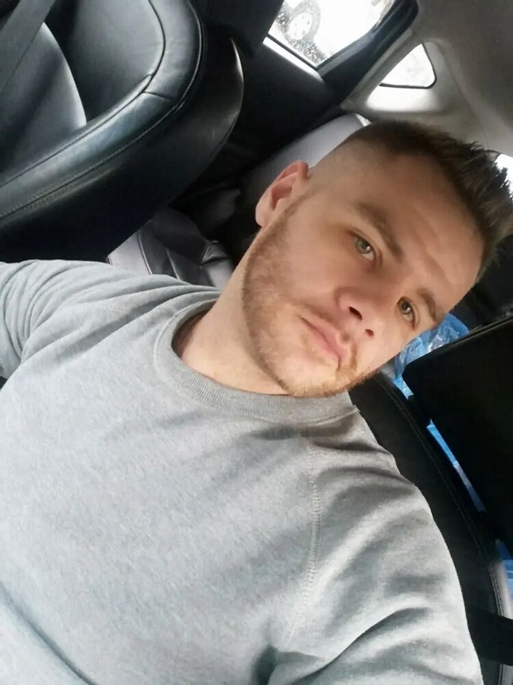  ,   Alex, 33 ,   ,   