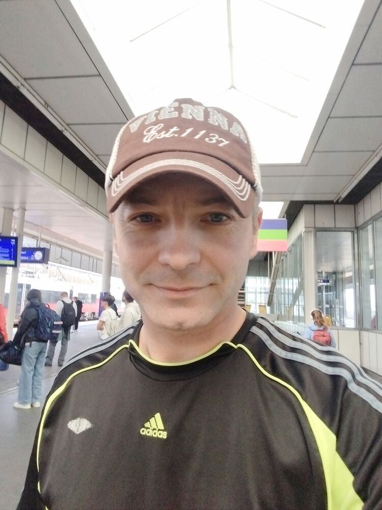  49922385  , 42 ,    Floridsdorf