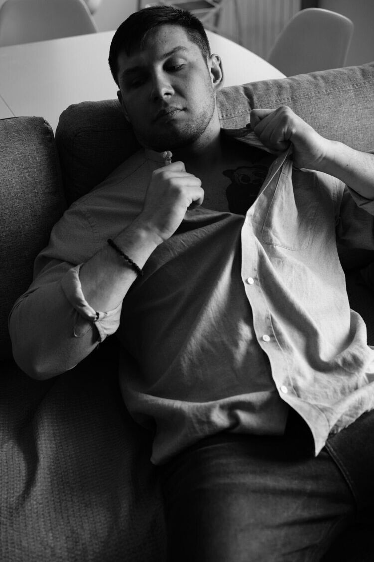  ,   Vladislav, 28 ,   ,   , 