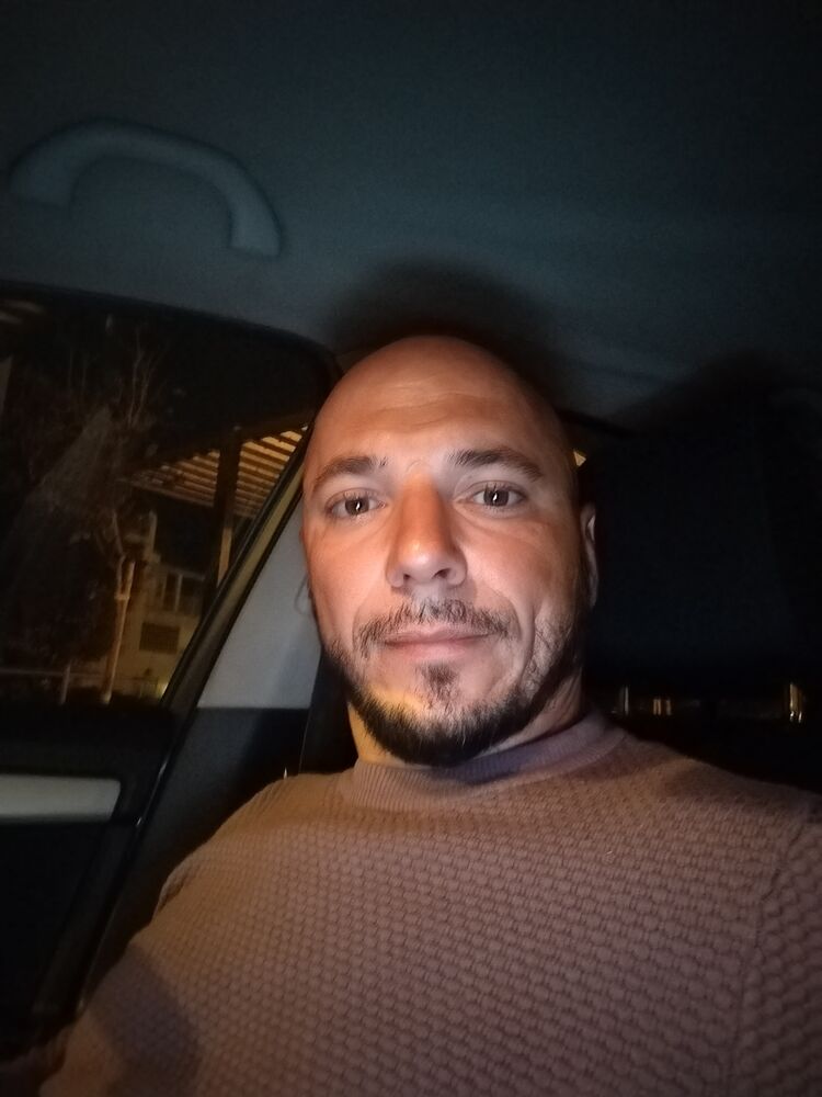 47780675  Igor, 37 ,    
