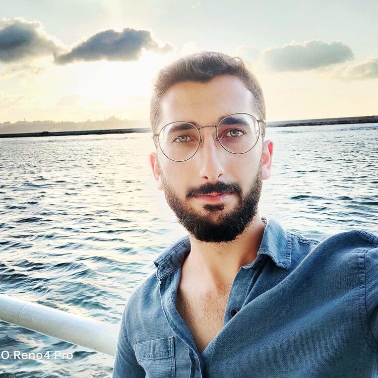  44613175  Halil, 27 ,    