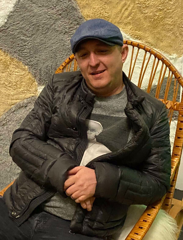  46146425  Andrey, 41 ,    -