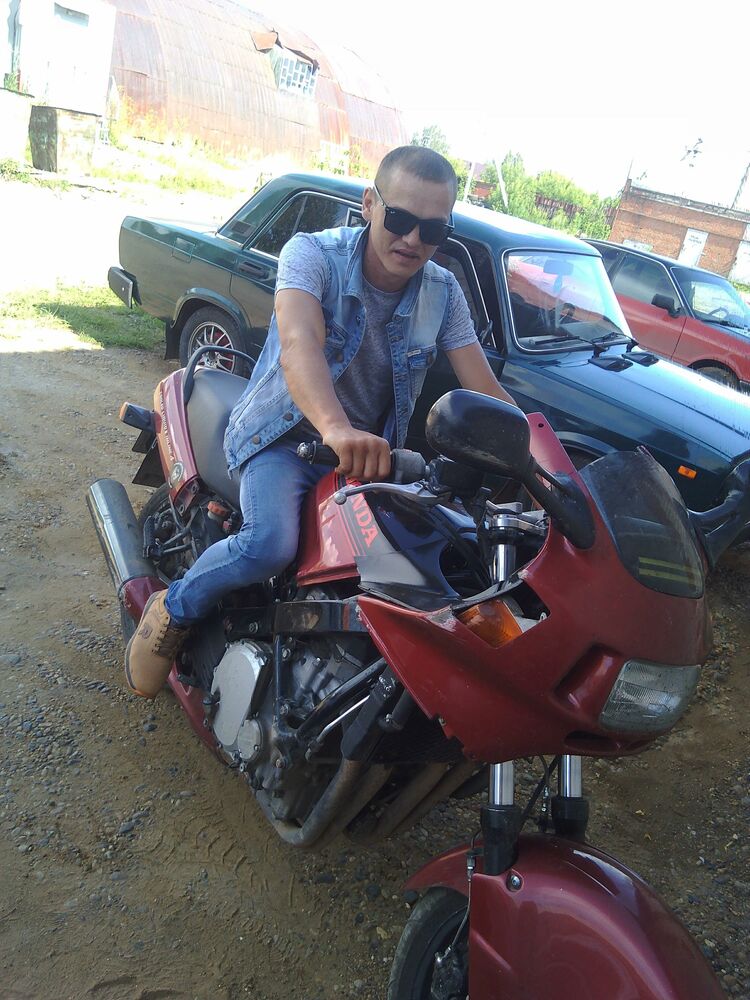  47171645  VadiK, 39 ,    