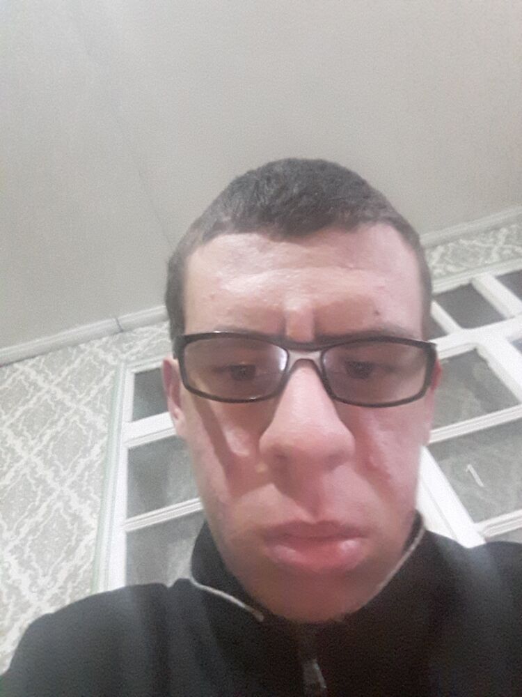  40463585  , 19 ,    