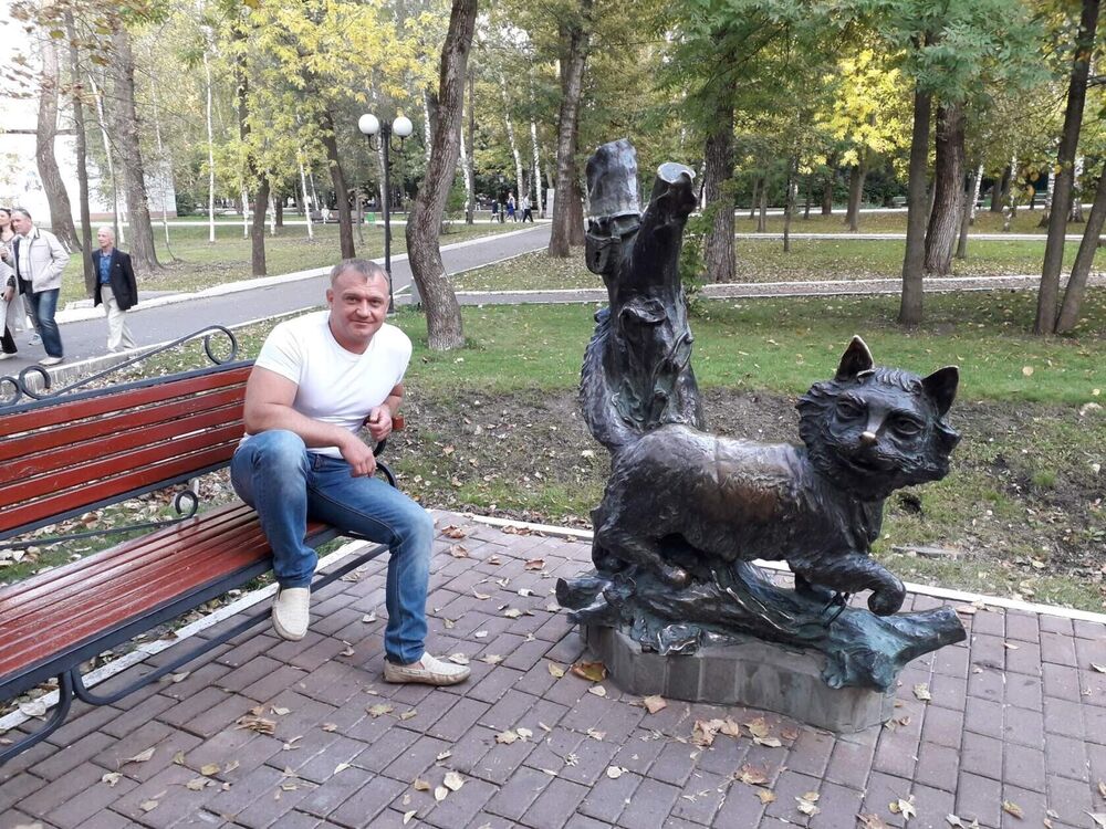 ,   Denis, 42 ,   ,   