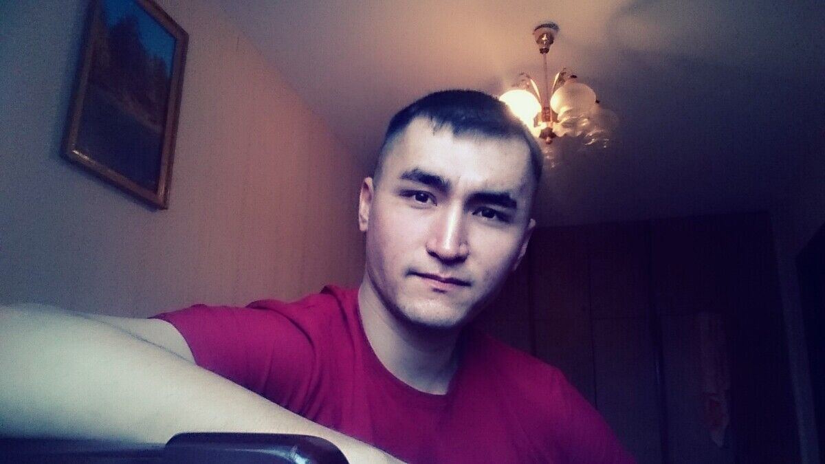  20536905  Tamirlan, 35 ,    