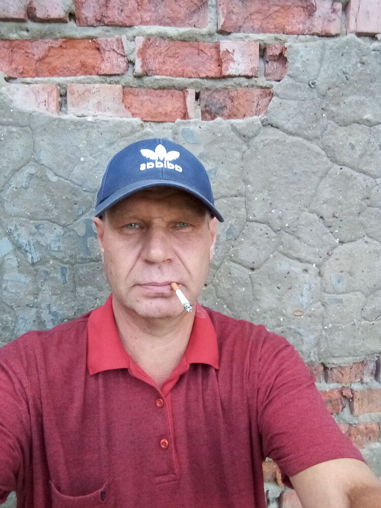  29755275  Oleg, 52 ,    