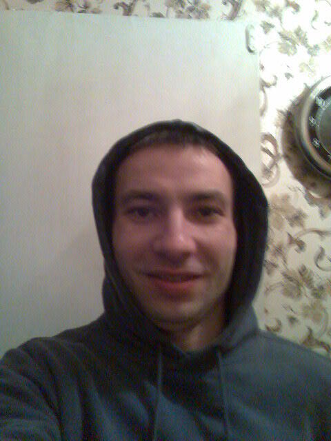  15030865  Maks, 44 ,    