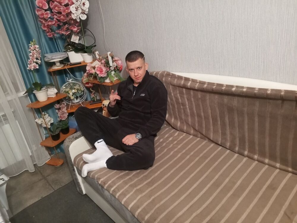  ,   Ivan, 28 ,   ,   