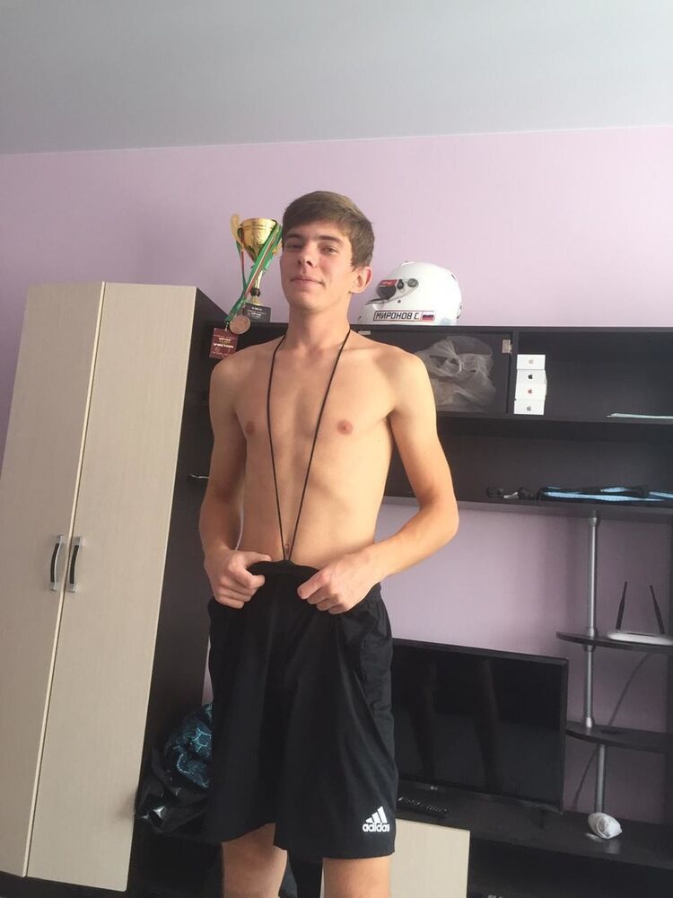  18010085  , 25 ,    --