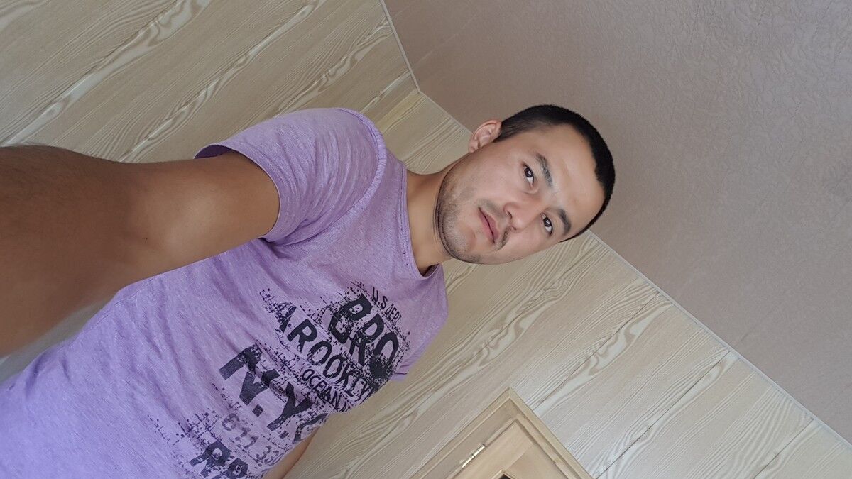  ,   Abboss, 32 ,     , c 