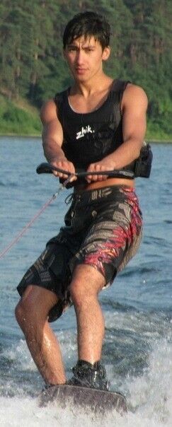  ,   Ak, 33 ,  