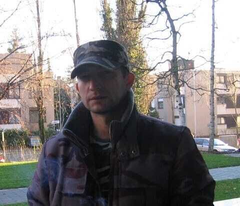  52489025  Pasha, 55 ,    
