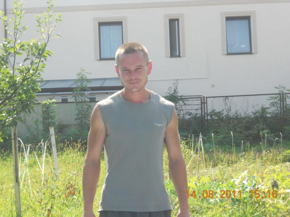  4090715  , 47 ,    