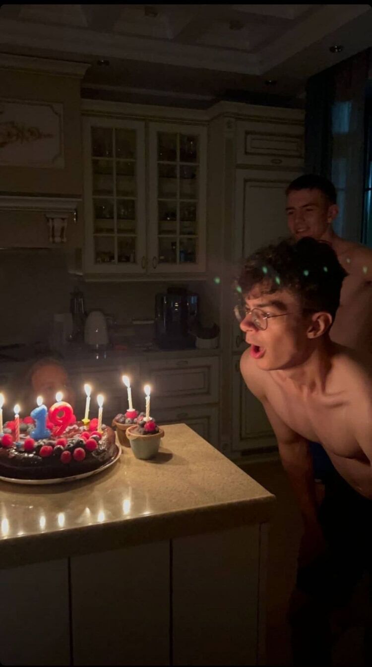  ,   , 21 ,   ,   