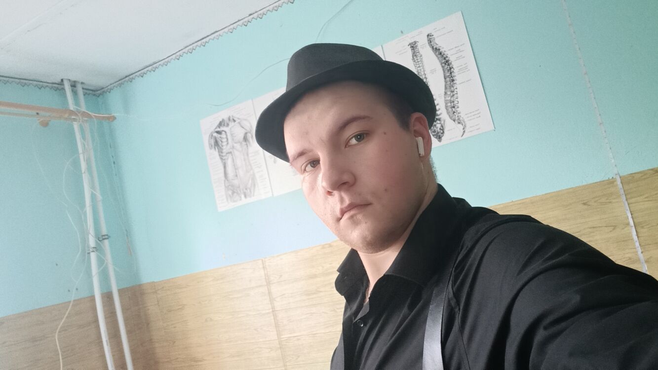  ,   Kirill, 20 ,   ,   