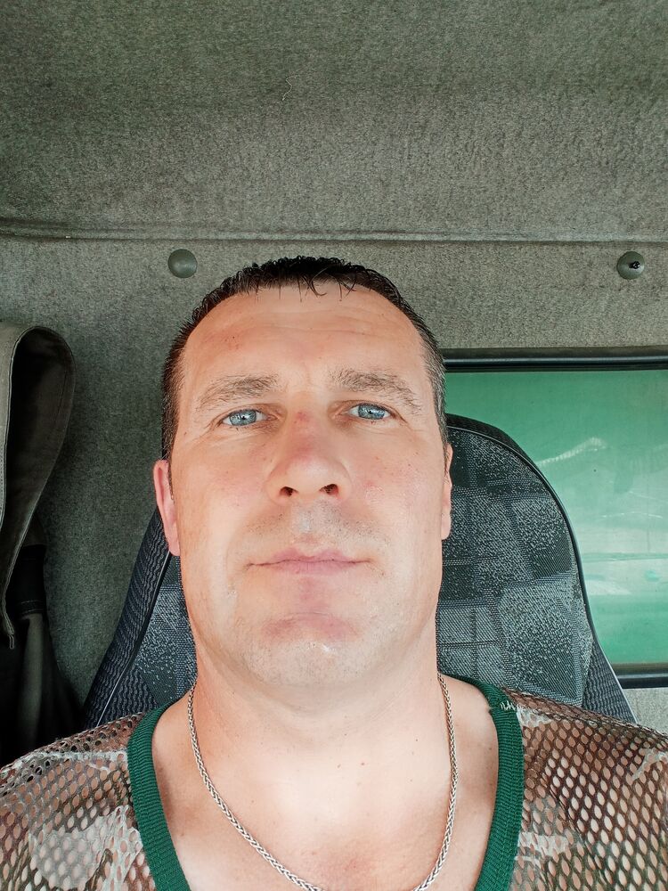  52202985  , 39 ,    