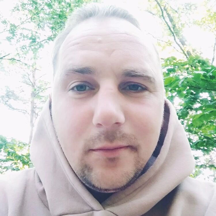  ,   Oleg, 35 ,   ,   , c , 
