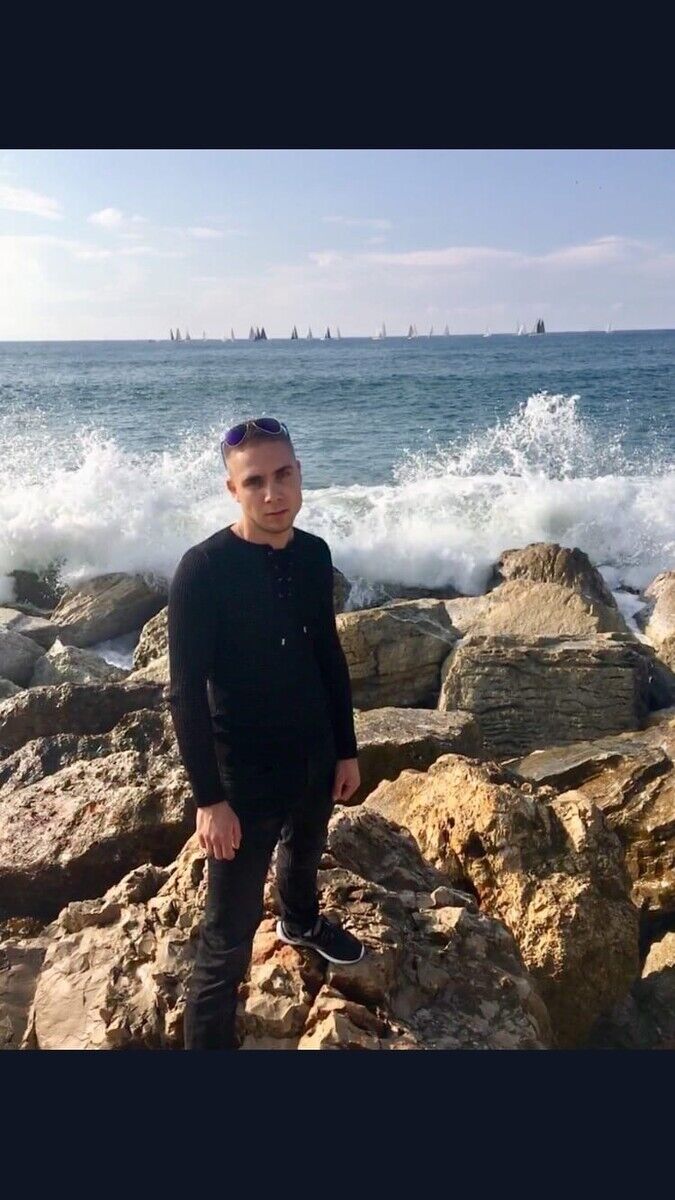  ,   Mark, 33 ,   ,   , c 