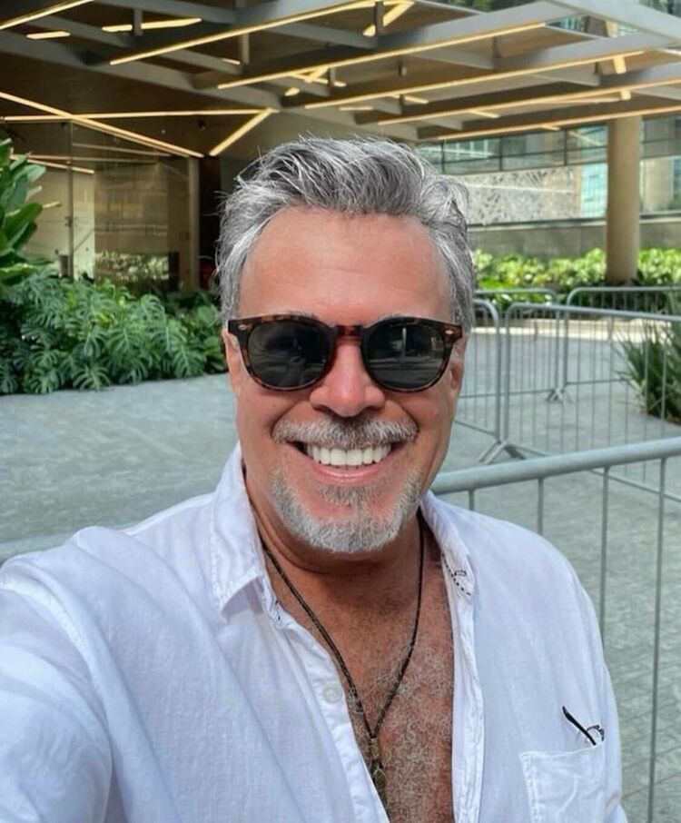 ���������� ������, ���� ������� Martin, 56 ���, ������������ ��� ������, ����� � ���������