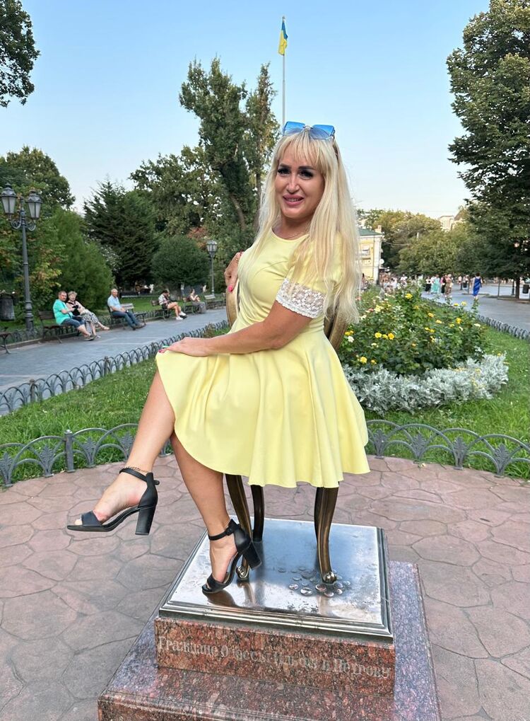  Leer,   Natali, 52 ,     , c 