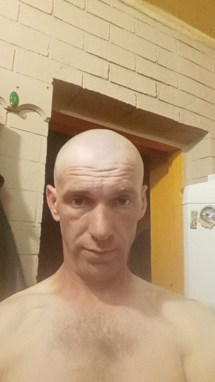  46047155  , 37 ,    