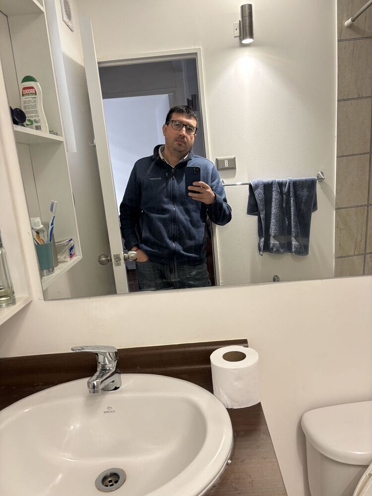  51584465  Claudio, 43 ,    Beaver