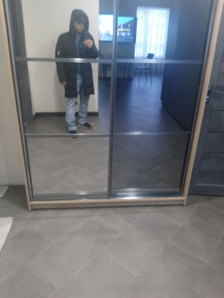  ,   Sergej, 44 ,   c 