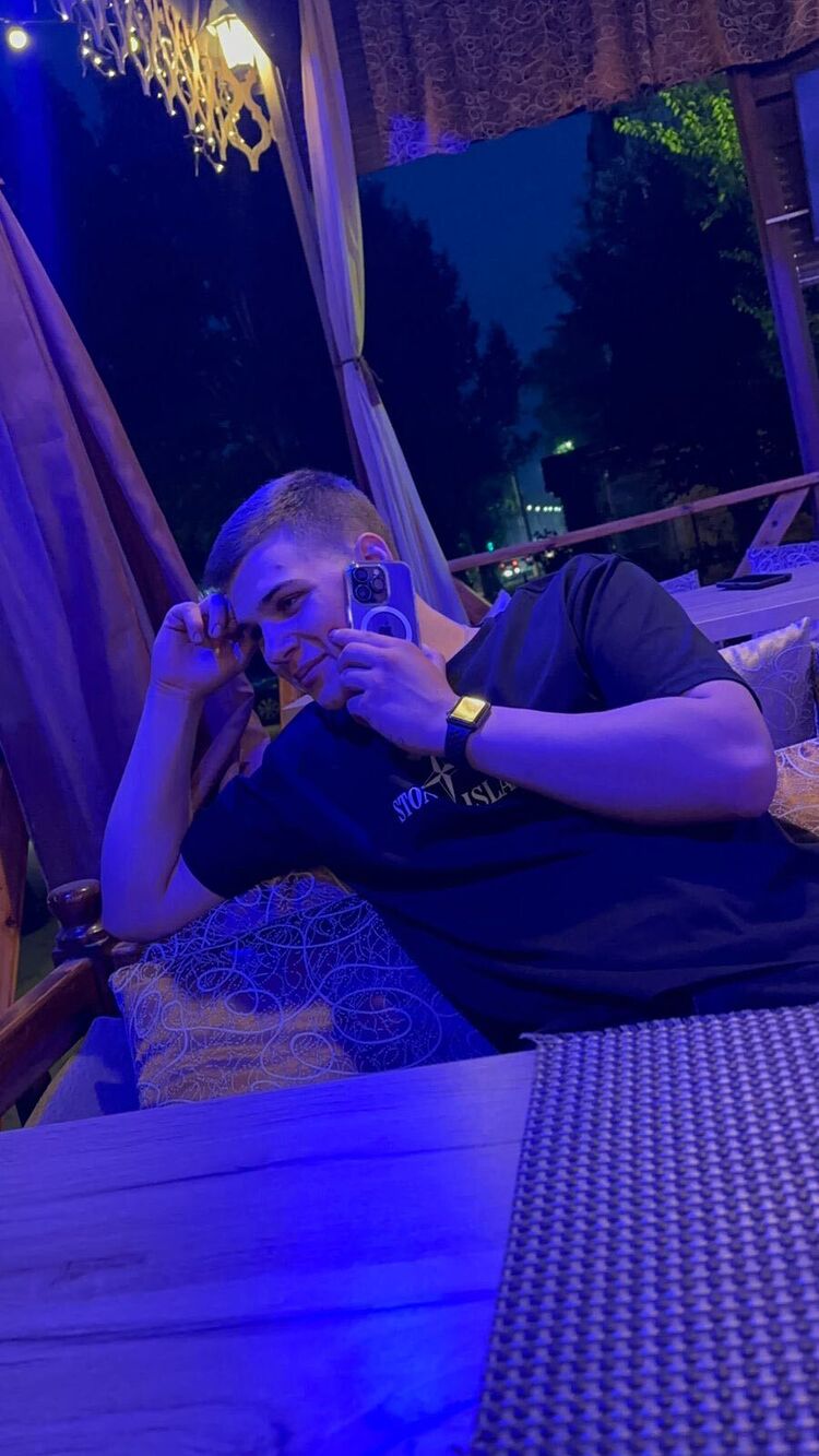  40127035  , 21 ,    