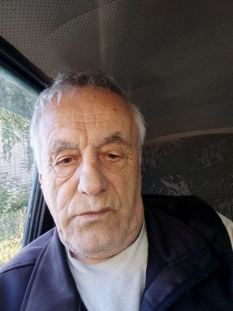  48801135  , 76 ,    