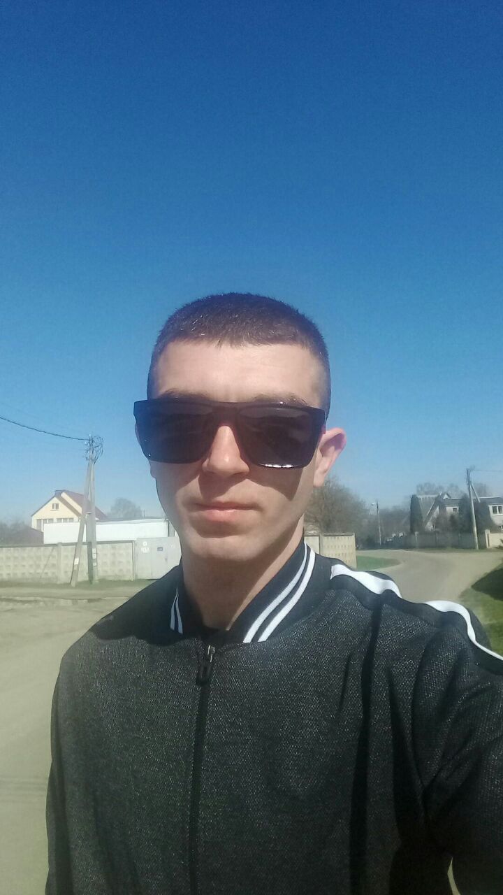  ,   Pavel, 32 ,   ,   