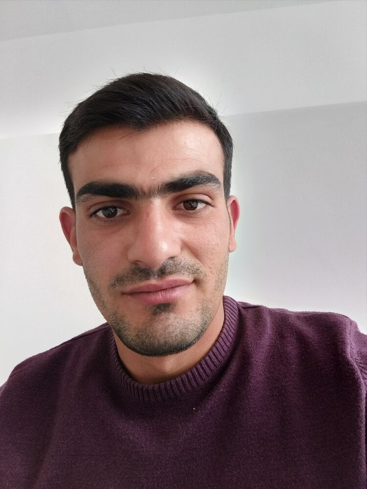  ,   Armen, 36 ,   ,   , c 