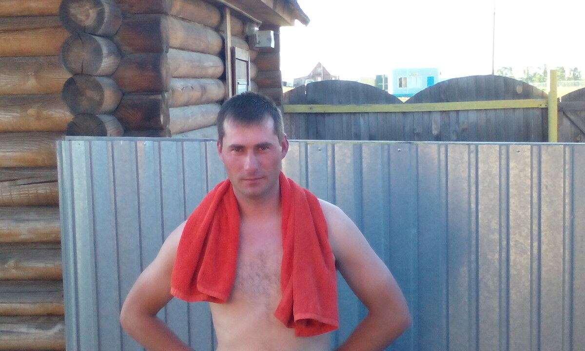  ,   Andrej, 37 ,   