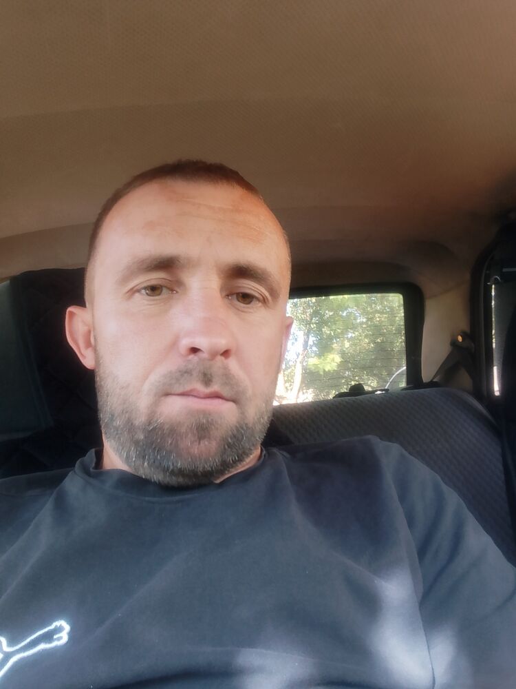  46035065  , 40 ,    