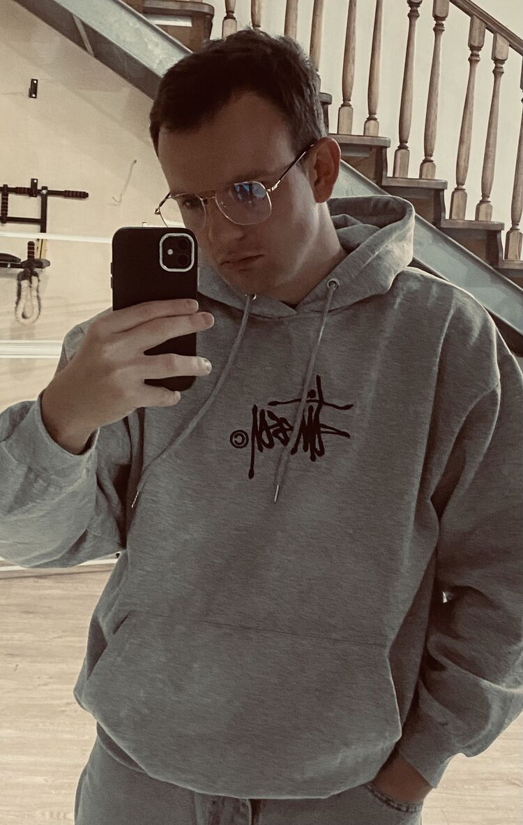  48618235  , 27 ,    