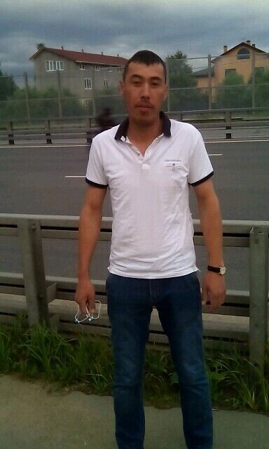  31823685  , 33 ,    