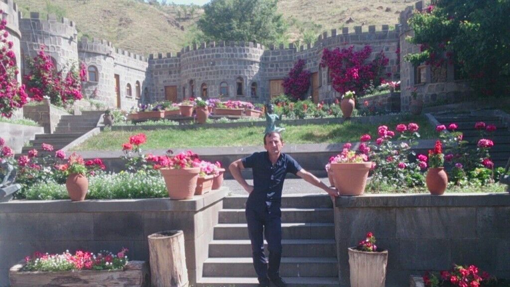  16608905  Mais, 43 ,    