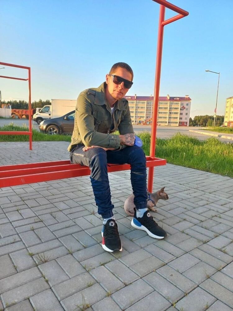  ,   Vladimir, 30 ,   ,   
