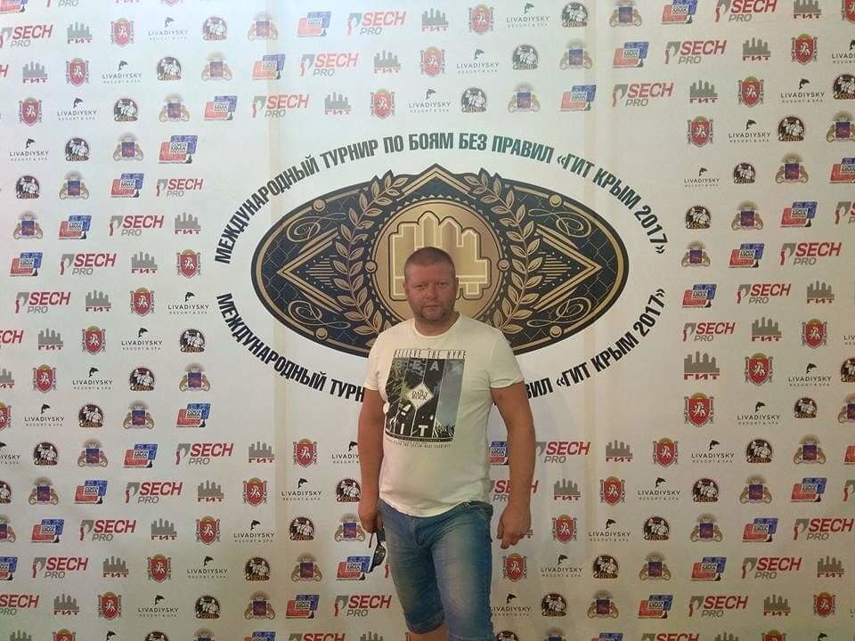  19015805  , 45 ,    -