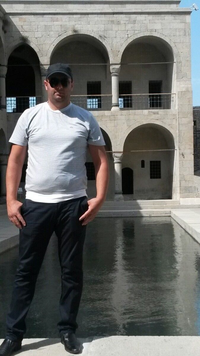  8125145  Erik, 37 ,    