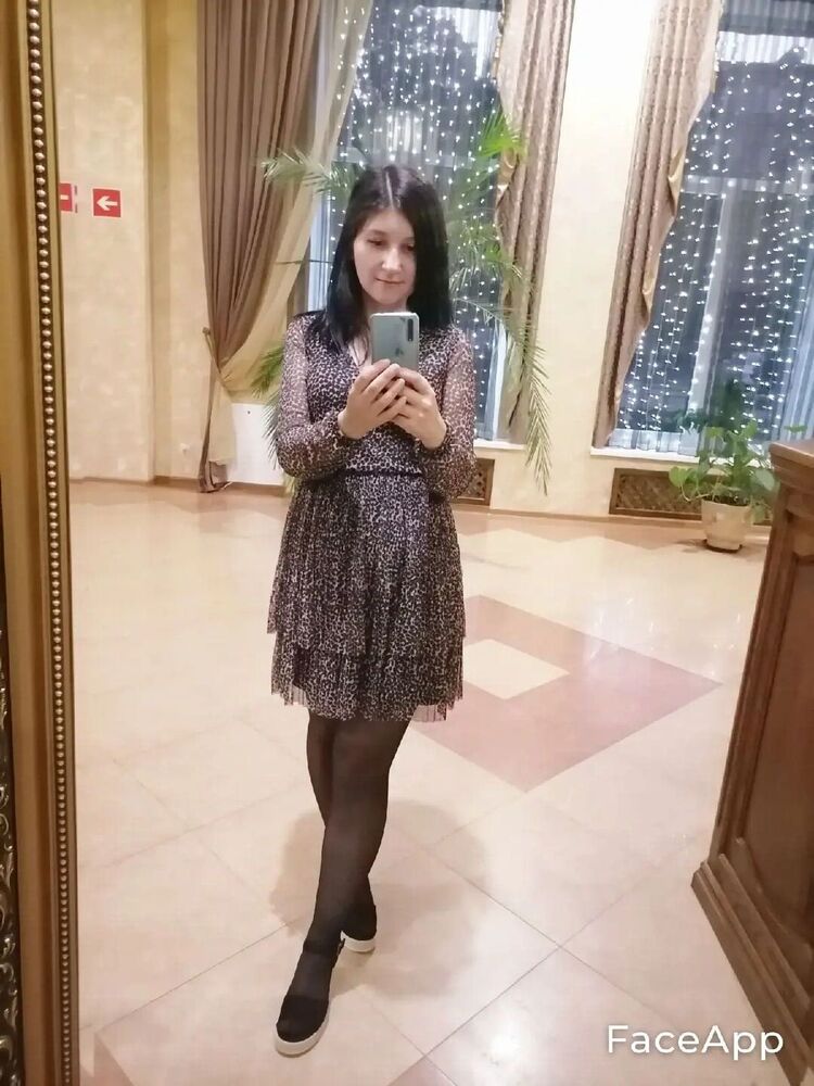  43946995  Lena, 35 ,    