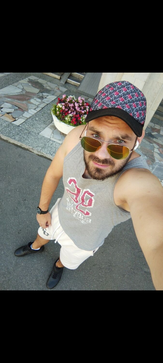  ,   AlexUnder, 32 ,   ,   