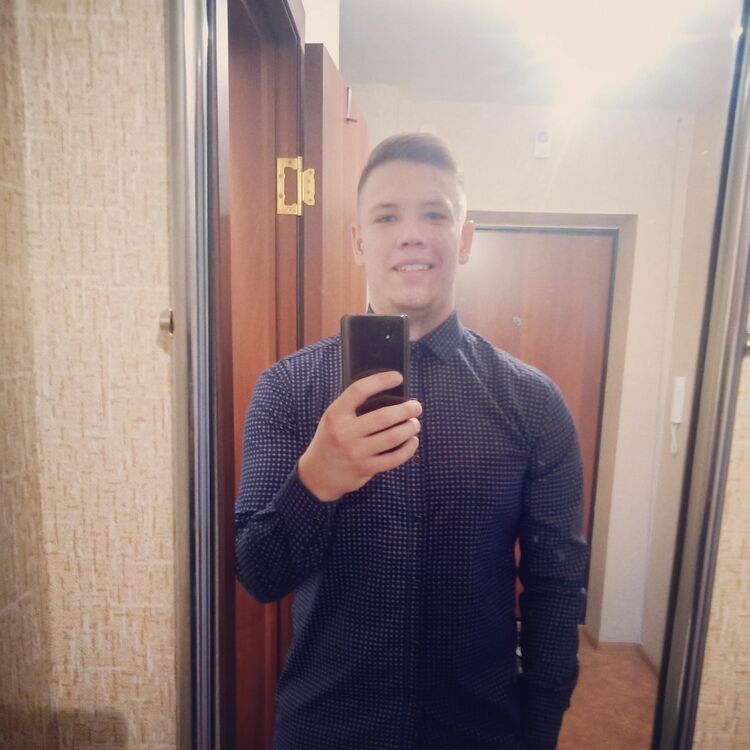  33086565  , 28 ,    